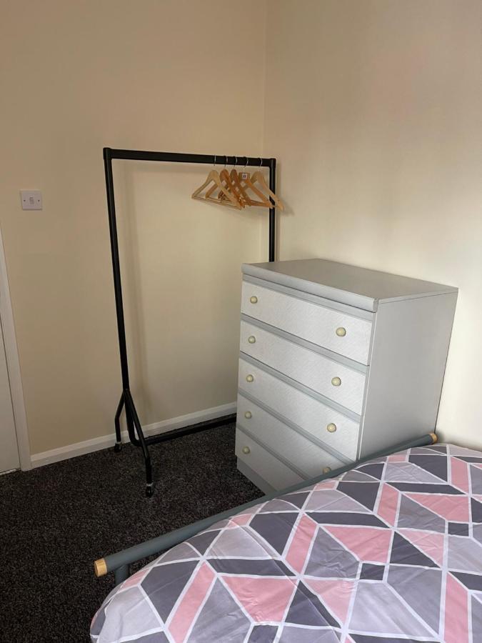 Spacious, Sleeps 17, 3 Bathrooms, Parking, Mansfield Extérieur photo